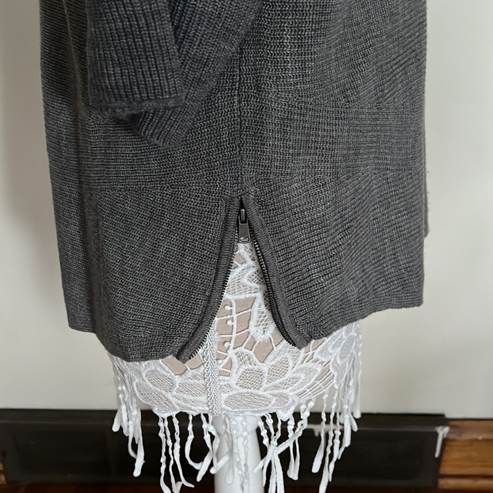 Gray Sweater - Picture 6 of 8